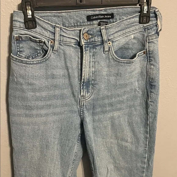 Calvin Klein Women's Straight Leg Jeans in Light Blue - Picture 1 of 7